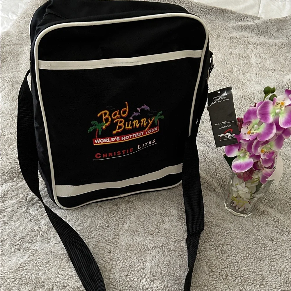 BAD BUNNY WORLD HOTTEST TOUR Black Messenger Bag
